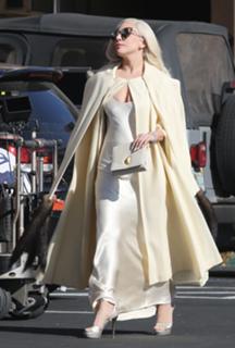 Lady Gaga feet photo thumbnail