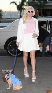 Lady Gaga feet photo thumbnail