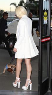 Lady Gaga feet photo thumbnail