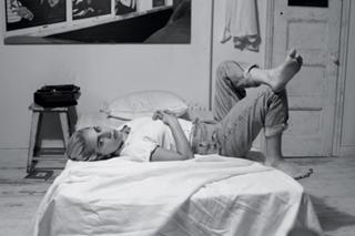 Lady Gaga feet photo thumbnail