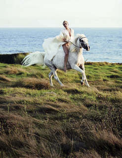 Lady Gaga feet photo thumbnail