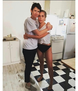 Lady Gaga feet photo thumbnail