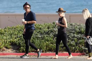Lady Gaga feet photo thumbnail