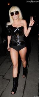 Lady Gaga feet photo thumbnail