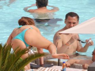 Lady Gaga feet photo thumbnail