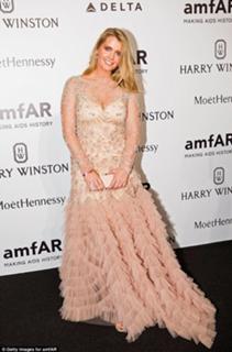 Lady Kitty Spencer feet photo 1