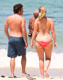 Lady Kitty Spencer feet photo 5
