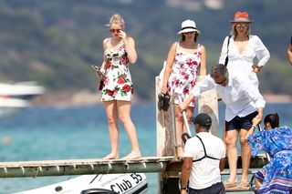Lady Kitty Spencer feet photo 1