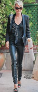 Laeticia Hallyday feet photo 3