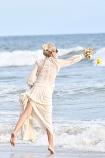 Laeticia Hallyday feet photo 18