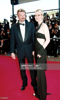 Laeticia Hallyday feet photo 4