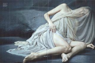 Laetitia Casta feet photo thumbnail