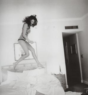 Laetitia Casta feet photo thumbnail