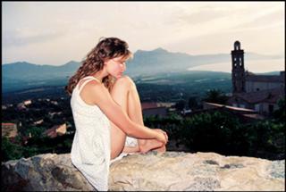 Laetitia Casta feet photo thumbnail