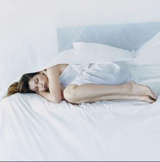 Laetitia Casta feet photo thumbnail
