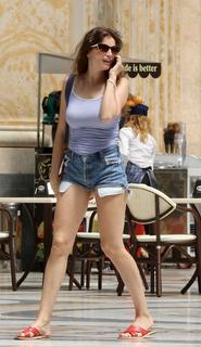 Laetitia Casta feet photo thumbnail