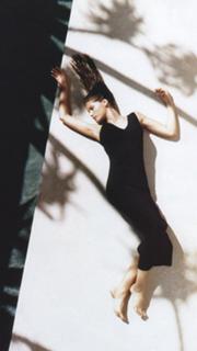 Laetitia Casta feet photo thumbnail