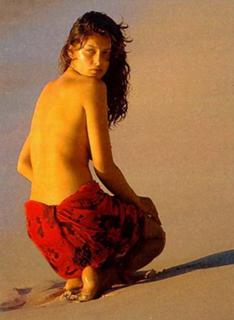 Laetitia Casta feet photo thumbnail
