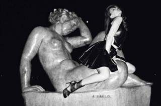Laetitia Casta feet photo thumbnail
