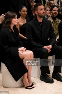 Laetitia Casta feet photo thumbnail