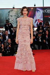Laetitia Casta feet photo thumbnail