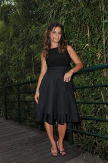 Laetitia Milot feet photo thumbnail