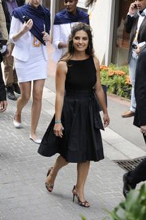 Laetitia Milot feet photo thumbnail