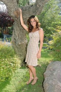 Laetitia Milot feet photo thumbnail
