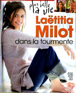 Laetitia Milot feet photo thumbnail