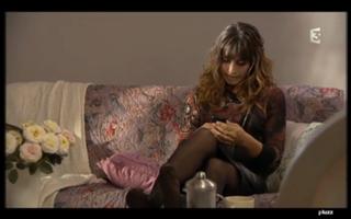 Laetitia Milot feet photo thumbnail