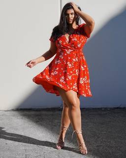Laetitia Thomas feet photo 5