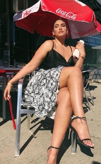 Laetitia Thomas feet photo 14