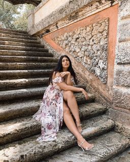 Laetitia Thomas feet photo 17
