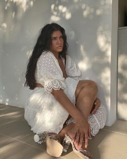 Laetitia Thomas feet photo 11