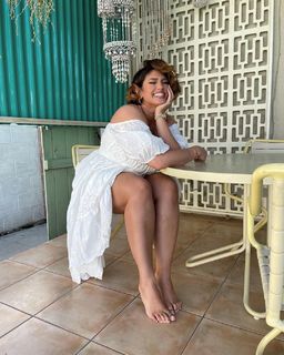 Laetitia Thomas feet photo 18