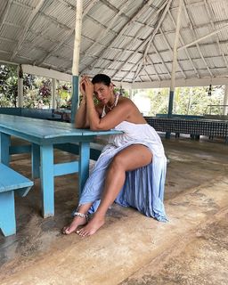 Laetitia Thomas feet photo 16