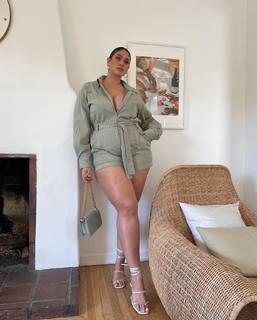 Laetitia Thomas feet photo 15