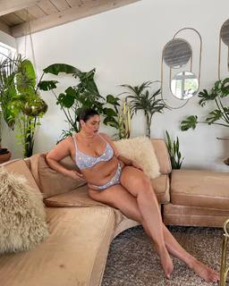 Laetitia Thomas feet photo 2
