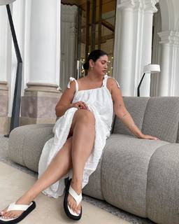 Laetitia Thomas feet photo 20