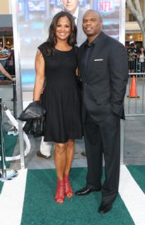 Laila Ali feet photo thumbnail