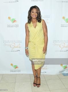 Laila Ali feet photo thumbnail