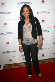 Laila Ali feet photo thumbnail