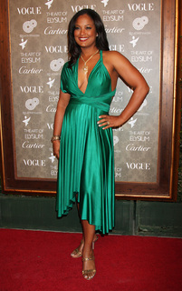 Laila Ali feet photo thumbnail