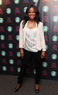 Laila Ali feet photo thumbnail