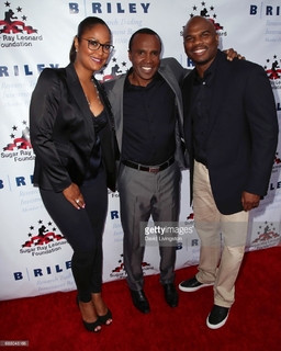 Laila Ali feet photo thumbnail