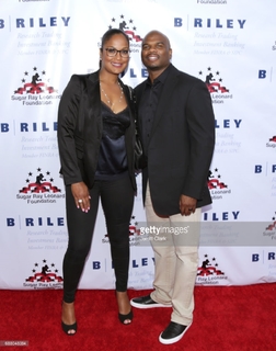 Laila Ali feet photo thumbnail