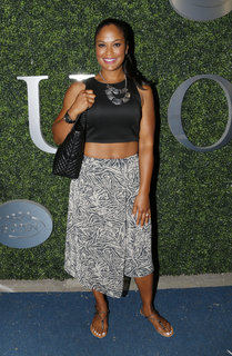 Laila Ali feet photo thumbnail