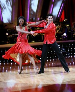 Laila Ali feet photo thumbnail