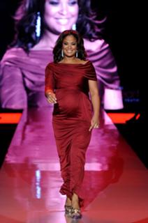 Laila Ali feet photo thumbnail