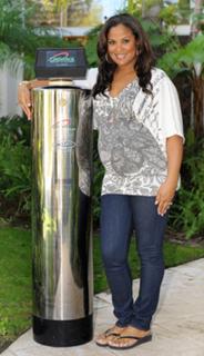 Laila Ali feet photo thumbnail